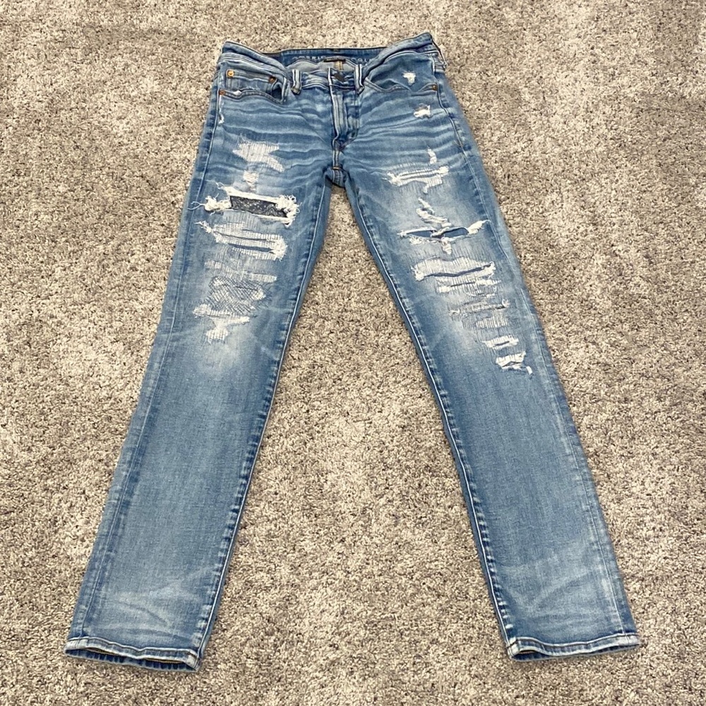 American Eagle distressed jeans
